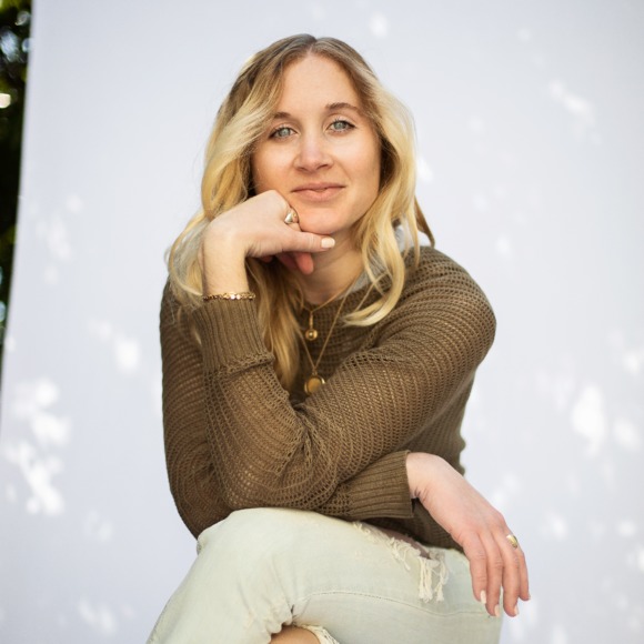 Profile Picture of Micah Schweitzer (@micahschweitzer) on Poshmark