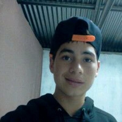 Profile Picture of Bryan Lezama (@lezama_cbxD) on Twitter