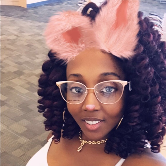 Profile Picture of Ciara Bailey (@baileygirl32) on Poshmark