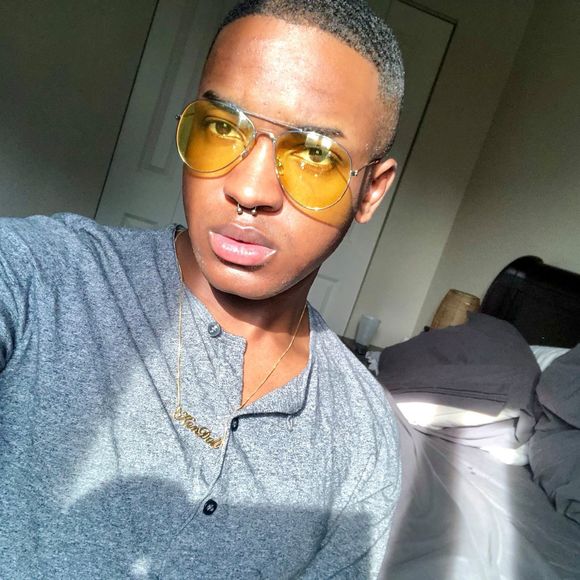 Profile Picture of Kenneth Whitlow (@heskendoll) on Poshmark