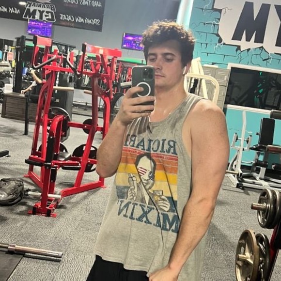 Profile Picture of Carson Copeland (@carson_copeland) on Poshmark