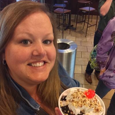 Profile Picture of Mandy Withrow (@mjlb1428) on Twitter
