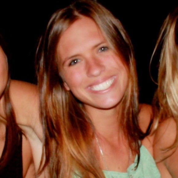 Profile Picture of Katherine Stykes (@katherinestykes) on Poshmark