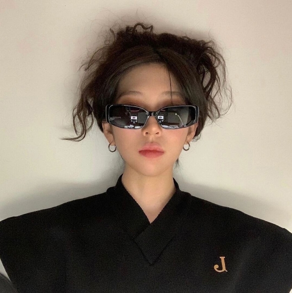 Profile Picture of Haide Ingwersen (@haideingwersen) on Poshmark