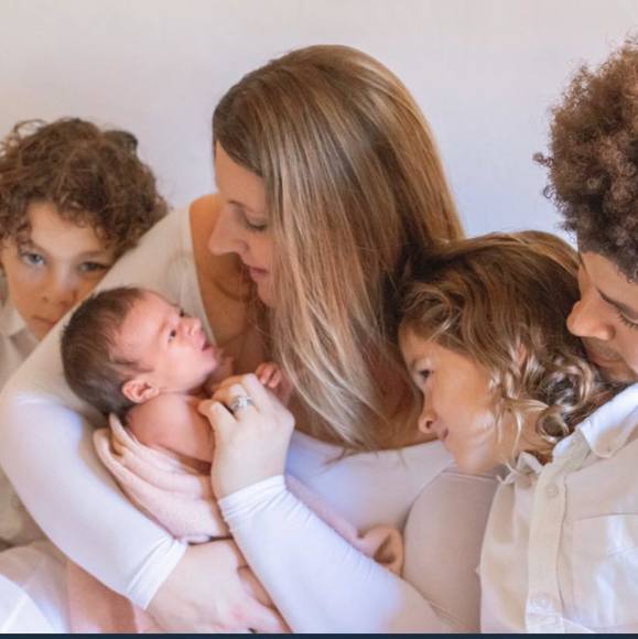 Profile Picture of Nicole Lakey (@nicolelakey) on Poshmark