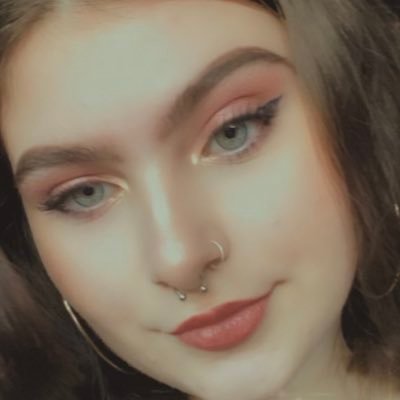 Profile Picture of 𝓑𝓮𝓫𝓮𝓬𝓲𝓽𝓪🦋 (@gpino_19) on Twitter