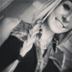 Profile Picture of Sadie (@heart_shaped_locket) on Instagram