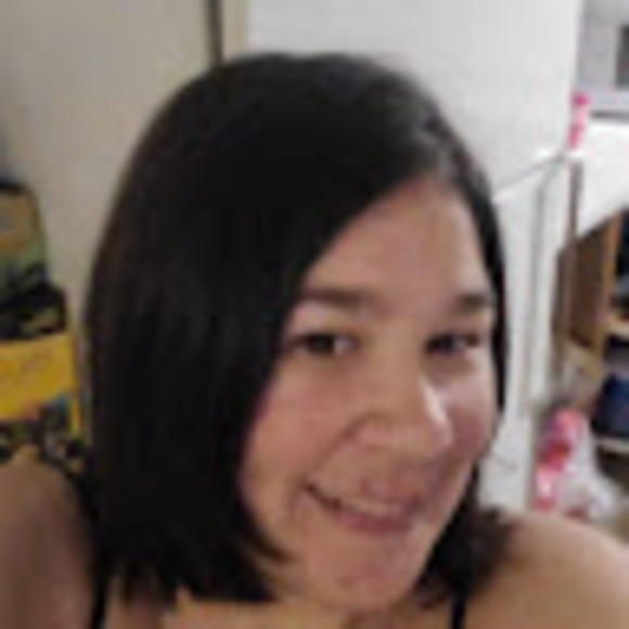 Profile Picture of Heather Effertz (@heffertz3) on Poshmark