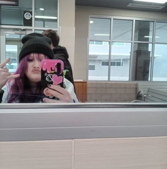 Profile Picture of Violet Outlaww (@violetoutlaw13) on Poshmark