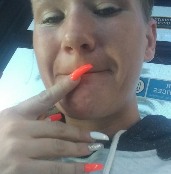 Profile Picture of Kyleigh Jones (@kyleighjones44) on Poshmark