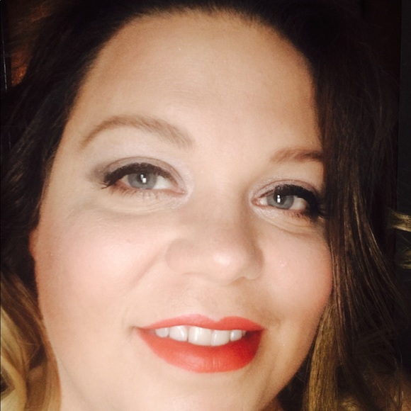Profile Picture of Donna Kuntzelman (@dksfay) on Poshmark