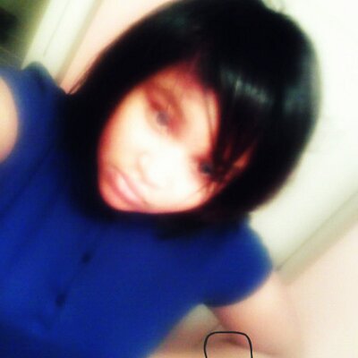 Profile Picture of Vanessa Craig (@coolrokin2010) on Twitter