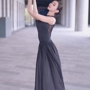 Profile Picture of Renee Sassoon (@nafvwacs) on Tiktok