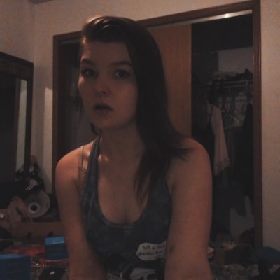 Profile Picture of Isabelle Moore (@isabellemoore21) on Twitter