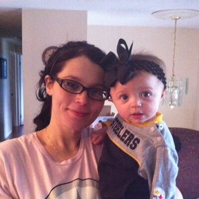 Profile Picture of Amy Shultz (@ahotrn) on Twitter