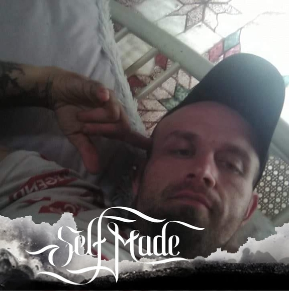 Profile Picture of Stephen Pool (@stephenpool) on Poshmark