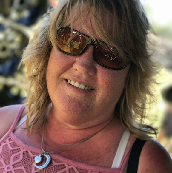 Profile Picture of Sue Cutsforth (@suecuts) on Poshmark