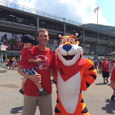 Profile Picture of Steve Decker (@stevedecker82) on Twitter