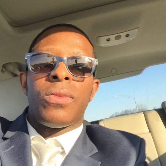 Profile Picture of Aaron Carter (@acarter63) on Poshmark