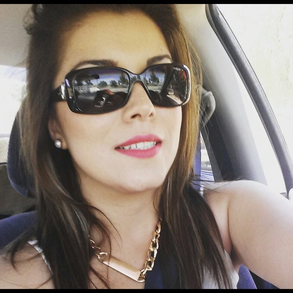 Profile Picture of Eva Cabrera (@selenne08) on Poshmark