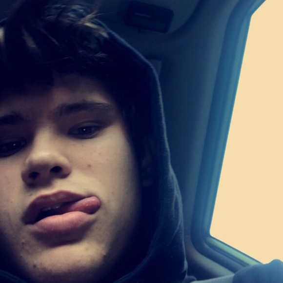 Profile Picture of Gianluca Fiore (@gianlucafiore) on Poshmark