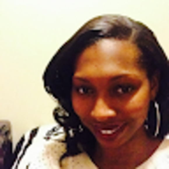 Profile Picture of Azure Jones (@azurej) on Poshmark