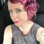 Profile Picture of Kim Hammer (@irulebeautyschool) on Instagram