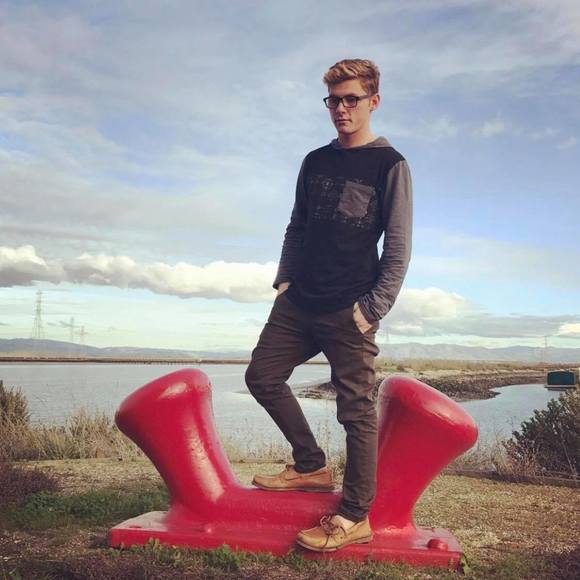 Profile Picture of Cody Shank (@thecodyshank) on Poshmark