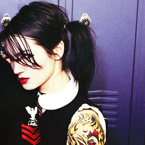 Profile Picture of Sarah Toppass (@crybabykilljoy) on Poshmark