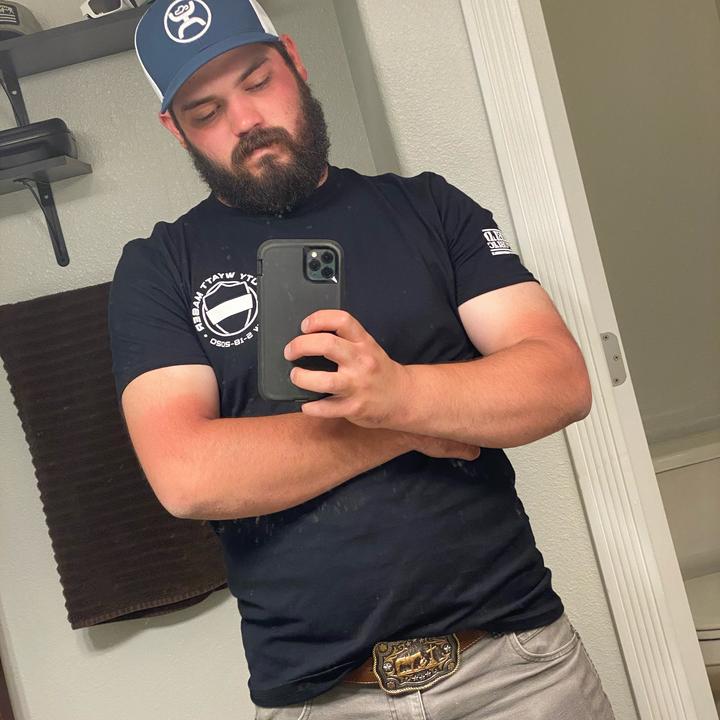 Profile Picture of Devon Hillyard (@@towlife307) on Tiktok