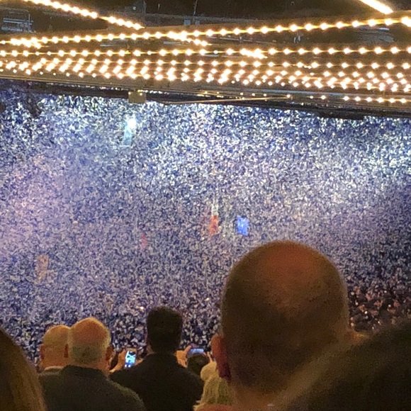 Profile Picture of Ivelisa Guillen (@ivelisa0728) on Poshmark