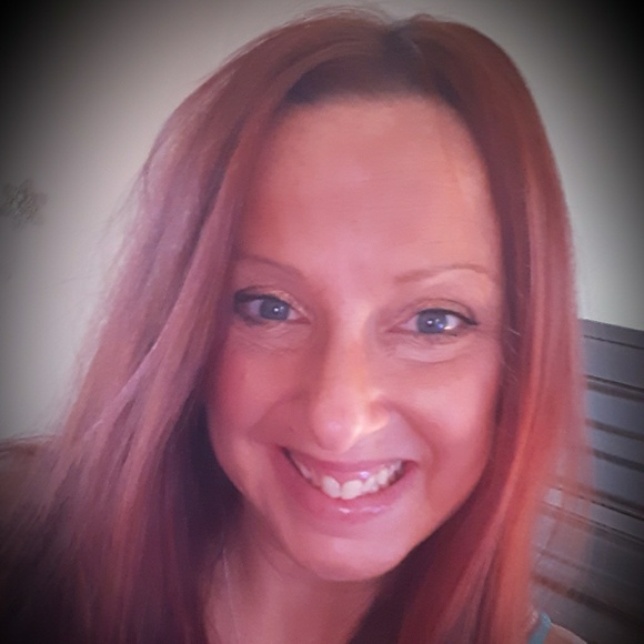 Profile Picture of Michelle Atkins (@mishymushy672) on Poshmark