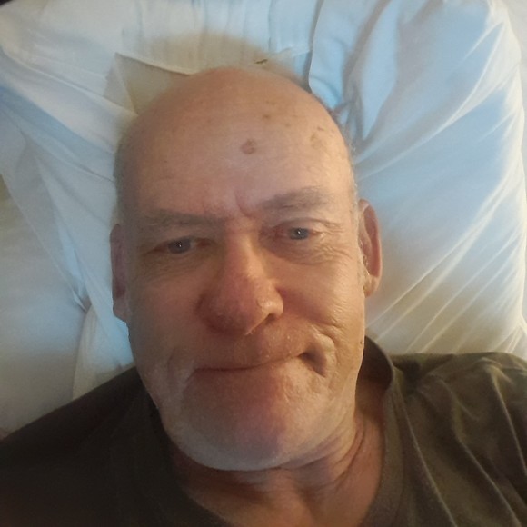 Profile Picture of Julian Hanes (@julianhanes60) on Poshmark