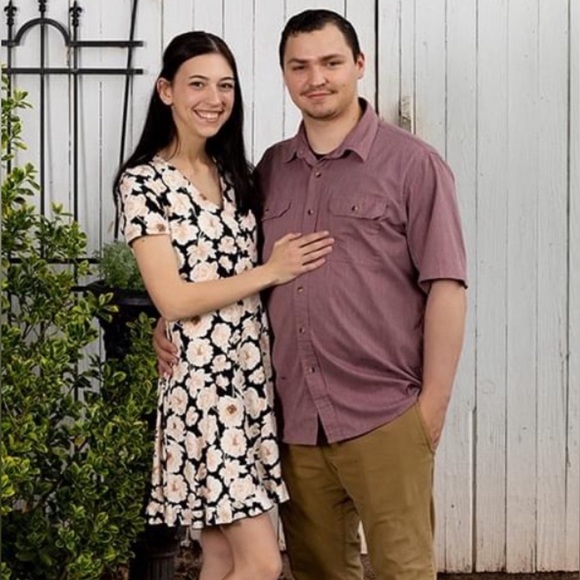 Profile Picture of Jenna Kehler (@jenna_k33) on Poshmark