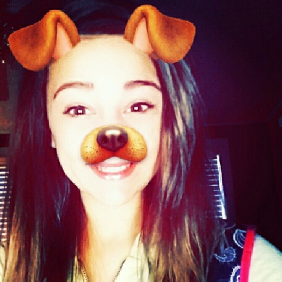 Mariah Langefeld - Poshmark Profile Picture of Mariah Langefeld (@mariahlangefeld) on Poshmark