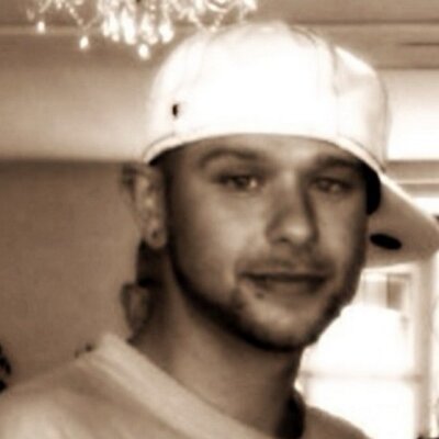 Profile Picture of Daniel Schmelzer (@schmella27) on Twitter