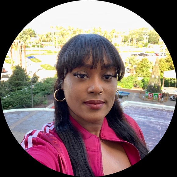 Profile Picture of Melissa Patton (@mpatton87) on Poshmark