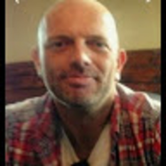 Steve Peachee - Poshmark Profile Picture of Steve Peachee (@illustraca) on Poshmark