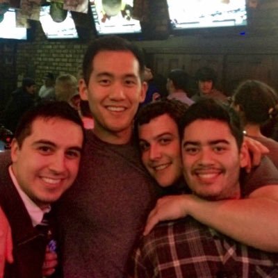 Profile Picture of Chris Huh (@huhstopher) on Twitter
