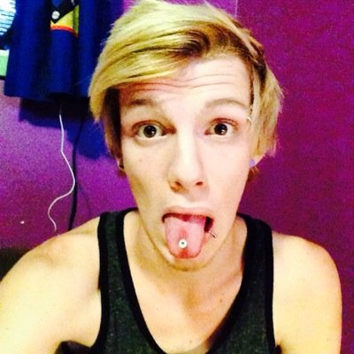 Profile Picture of Aaron Rideout (@aaroonridout) on Twitter