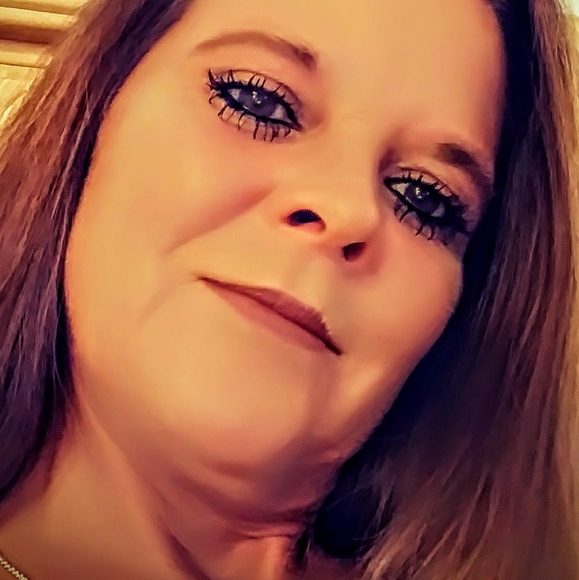 Profile Picture of Paulette Hicks (@riverchick1969) on Poshmark