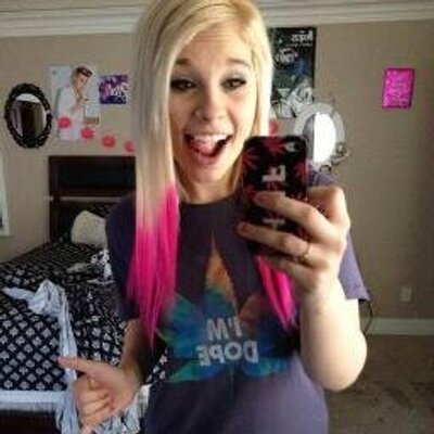 Profile Picture of Alexa Mason (@Alexa_Mason0) on Twitter