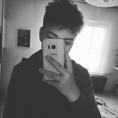 Profile Picture of SeaN (@SeanTolle1) on Twitter