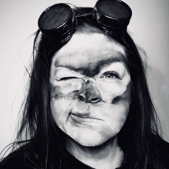 Profile Picture of Audrey Ruth (@squirkling) on Poshmark