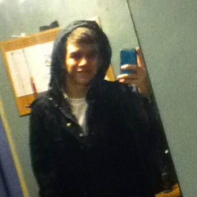 Profile Picture of Lee Andrew Burley (@@timtomtam9) on Twitter