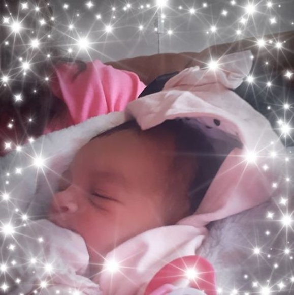 Profile Picture of Amy Hull (@amymhull38) on Poshmark