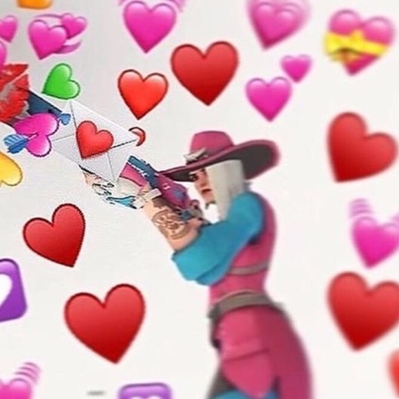 Profile Picture of Leah Bennett (@racing_rocky) on Poshmark