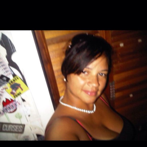 Profile Picture of Lisette Sanchez (@lisette506) on Poshmark