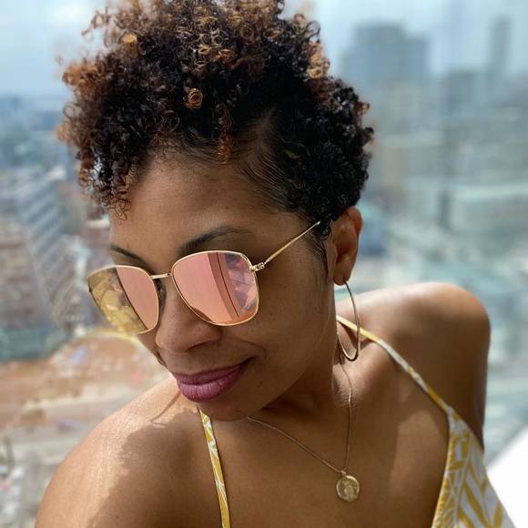 Profile Picture of Chidinma Emmanuel (@chi_michelle) on Poshmark