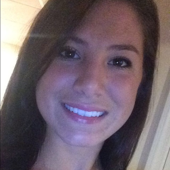 Profile Picture of Mackenzie Hollister (@mhollister130) on Poshmark